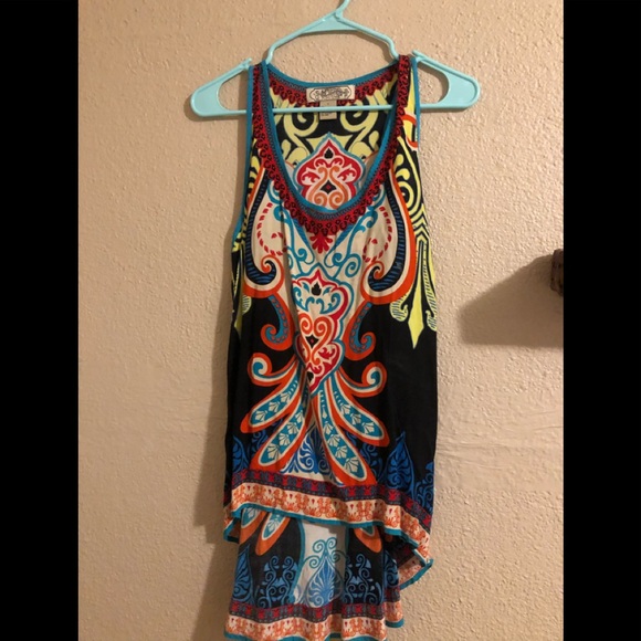 Top - Picture 2 of 2